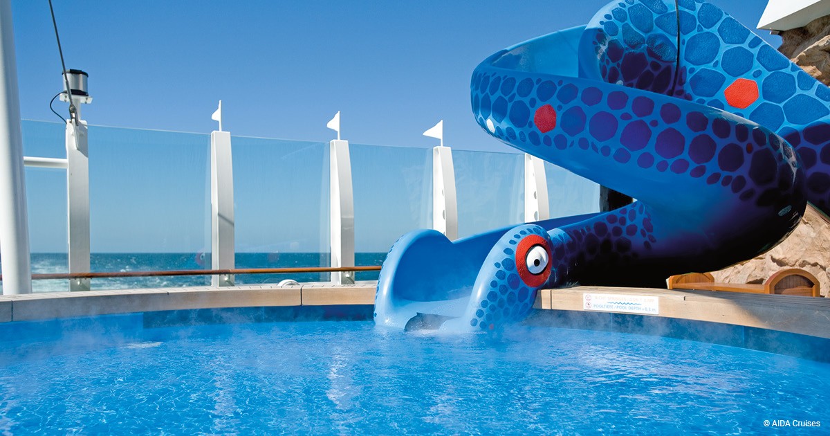 Kids Club mit Pool Bild