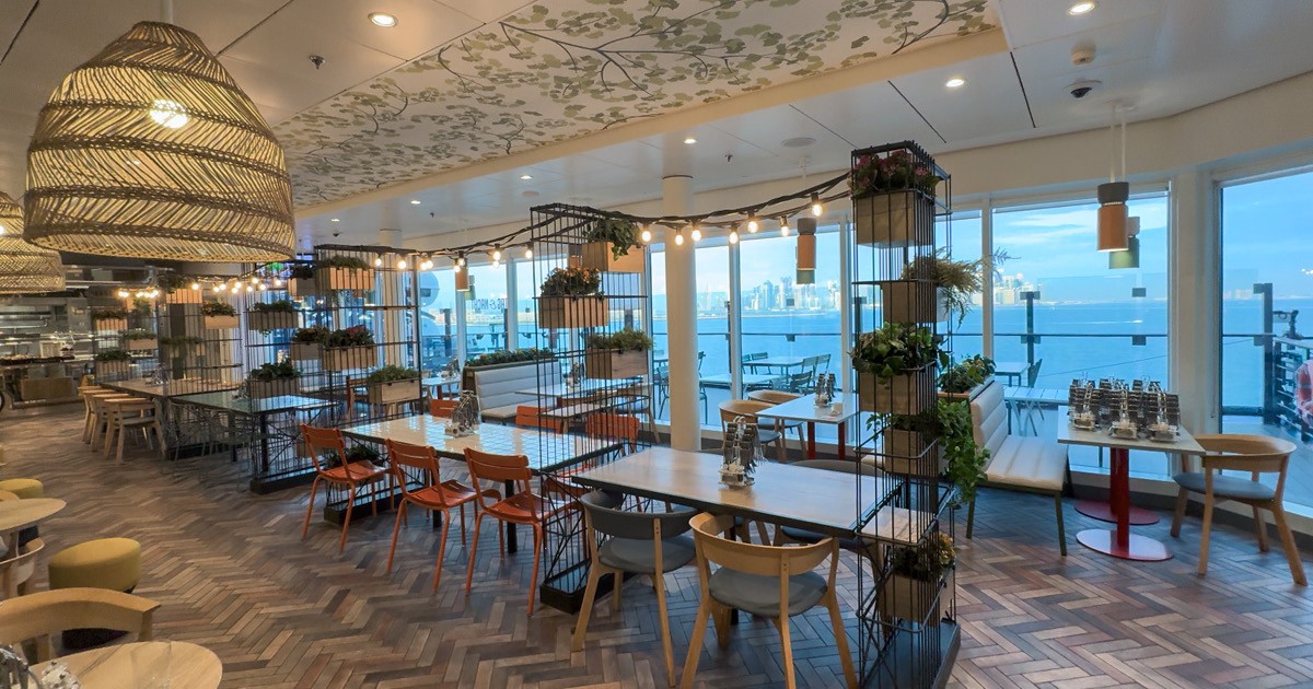 Tag & Nacht - Bistro Bild